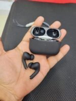 𝐀𝐩𝐩𝐥𝐞 𝐀𝐢𝐫𝐏𝐨𝐝𝐬 𝐏𝐫𝐨 𝟐𝐧𝐝 𝐆𝐞𝐧 (𝐔𝐒𝐁-𝐂) – 𝐏𝐮𝐫𝐞 𝐒𝐨𝐮𝐧𝐝, 𝐏𝐮𝐫𝐞 𝐒𝐭𝐲𝐥𝐞! - Image 2